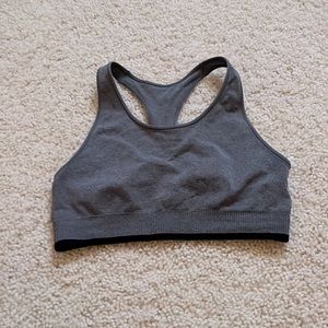 sports bra